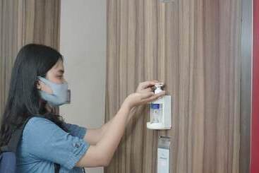 פנסיון Reddoorz Near Terminal Condong Catur