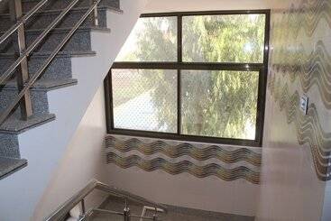 هتل Bajaj Lake Palace