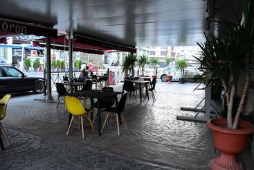 Crown Royal Hotel Tyr