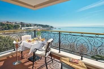 هتل Villa Harmony