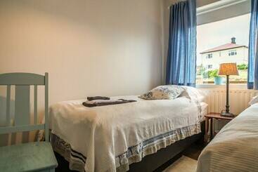 پانسیون Höfðagata Guesthouse