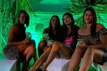 مسافرخانه Hosteria Villa Del Lago