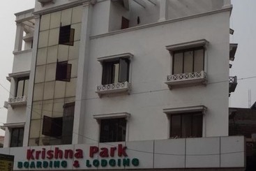 هتل Krishna Park