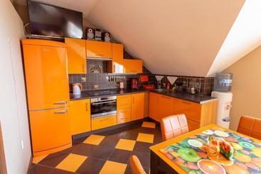 پانسیون Guest House Atlas