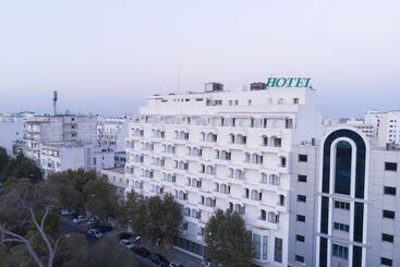 فندق Ambassadeurs