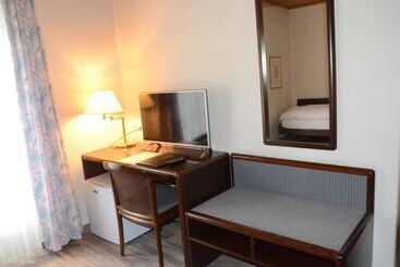 酒店 Gasthof Lowen Worb Bei Bern