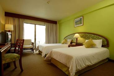 منتجع Ramada By Wyndham Phuket Southsea