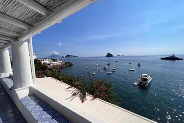 Хостел Resort Villa Lydia