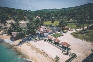 هتل D' Avila's Horizon South