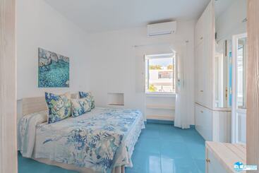 ホテル Eunymos Trattoria Da Francesco Panarea