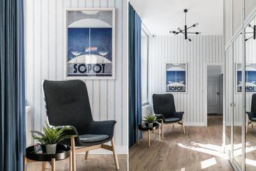 Sanhaus Apartments   Fiszera 6