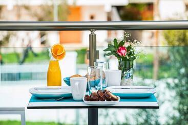 Asterias Premium Holiday Apartments