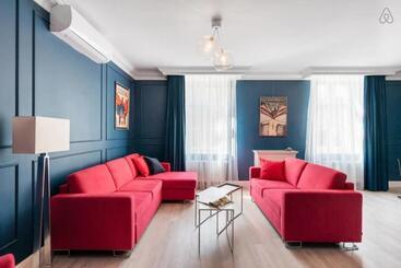 דירה District17   Loftaffair Collection