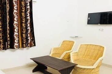 בית מלון כפרי Galaxy Inn