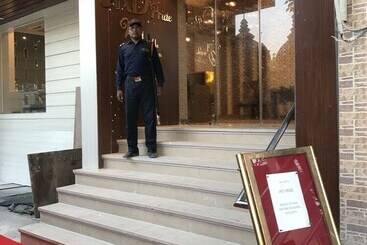 호텔 Jrd Pride Business