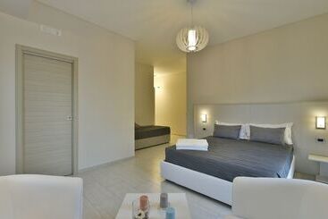 Пансион Tolomeo Rooms