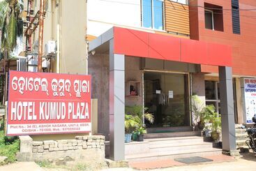 Hotel Kumud Plaza