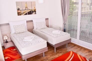 Corvin Holiday Apartments