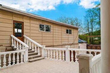 هتل Pansionat Vershina