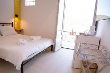 پانسیون Gigi Rooms