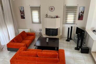 דירות לתיירים Villa Stergos