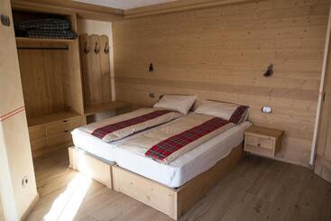 تختخواب و صبحانه Al Solìf