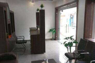 Отель Gurukripa Inn