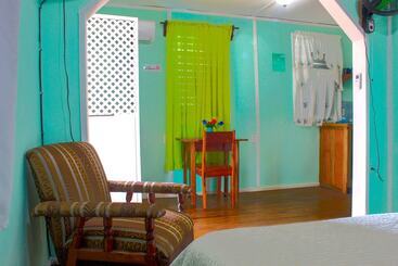 주택 Julia´s Cabanas