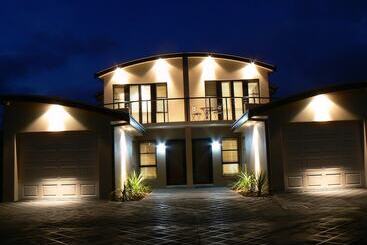 آپارتمانهای توریستها La Bella Vita At South West Rocks   No Sheets Or Towels Provided