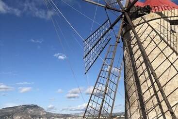 تختخواب و صبحانه La Trinacria Rooms