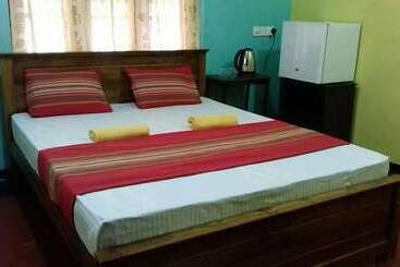 פנסיון Dreams Garden Surf Lodge