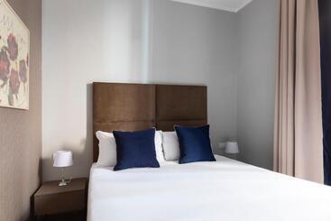 פנסיון Giubbonari Suites