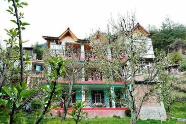 بنسيون Apple Field House