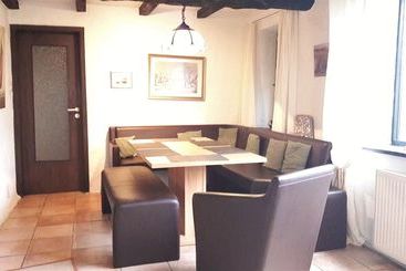 ツーリストアパートメント Atelierwohnung Friesenhaus Franke