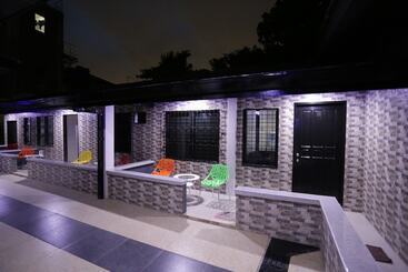 Halfway House Hostel Mactan Cebu Airport