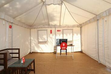 בית מלון כפרי Kishan Camps Resort By Oyo Rooms