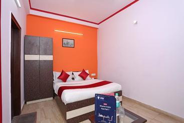 فندق Royal King By Oyo Rooms