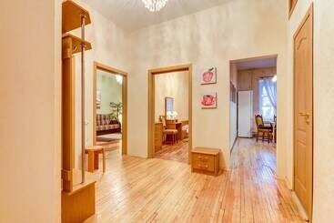 アパートメント Spb2day Nevsky 13