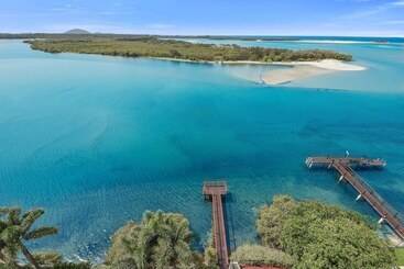 شقق خاصة سياحية The Duporth Riverside