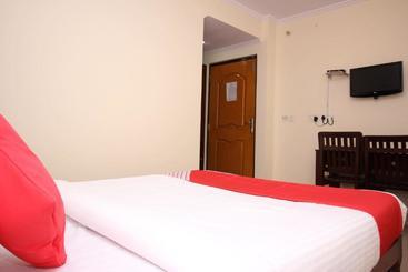 هتل K Comfort By Oyo Rooms