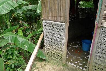 호텔 Ramons Native Homestay And Restaurant