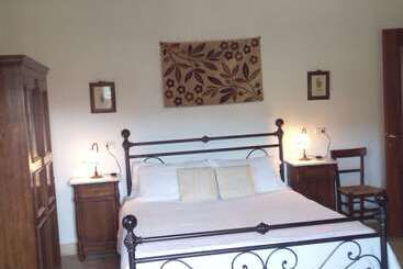 فندق ريفى Podere Della Collina