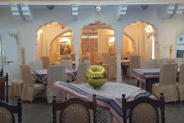 בית מלון כפרי Saba Haveli