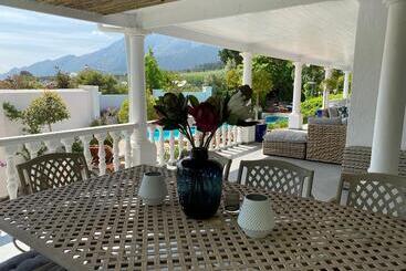 پانسیون La Ferme Guesthouse