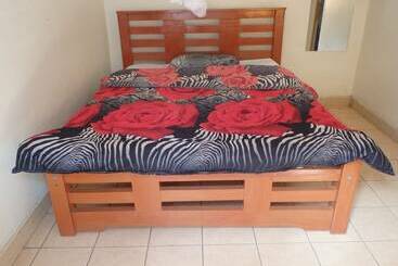 酒店 Erishina Guest House