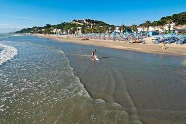 בית מלון כפרי Europa