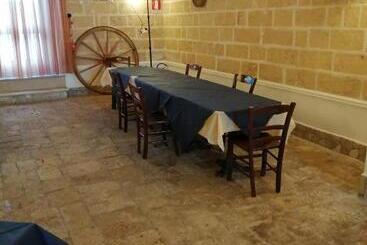 בית מלון כפרי Agriturismo Tenuta Perruzzi