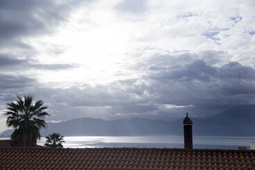 ペンション Apollon Library Suites