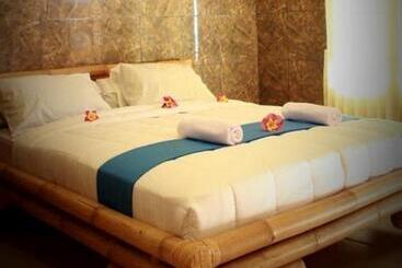 פנסיון Krisna Bungalows And Restaurant