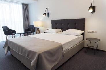 هتل Black Sea Central